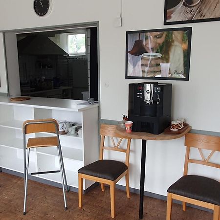 Folketshus I Olshammar Acomodação com café da manhã Exterior foto